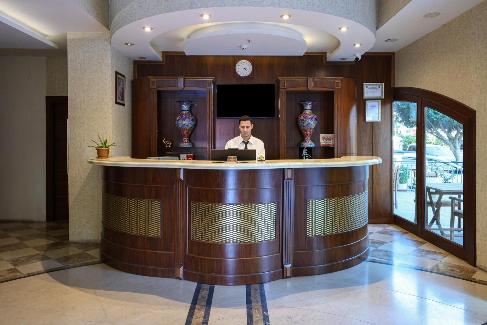 Princess Maya Hotel Adana Bagian luar foto