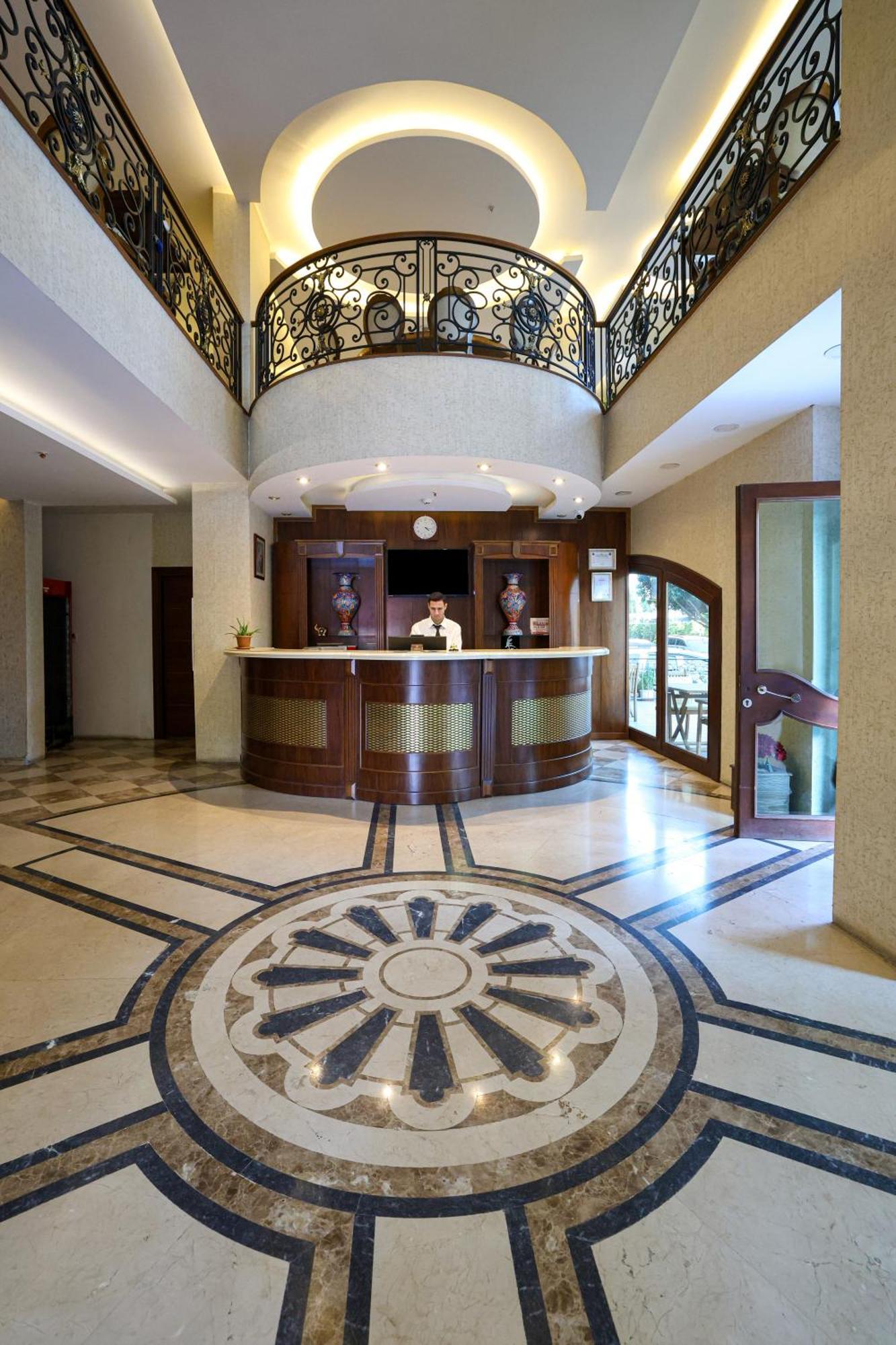 Princess Maya Hotel Adana Bagian luar foto